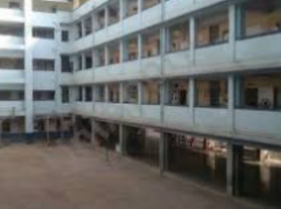 विवेक विद्यालय में बुर्का प्रतिबंध के विराेध में छात्राओं की भूख हड़ताल